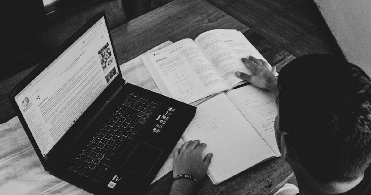 ۲. نحوه انتخاب موضوع کاربردی در گرایش‌های مختلف حسابداری